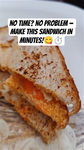 2-Minute Veg Sandwich That Everyone Can Make 😍 #QuickSnack #VegRecipe