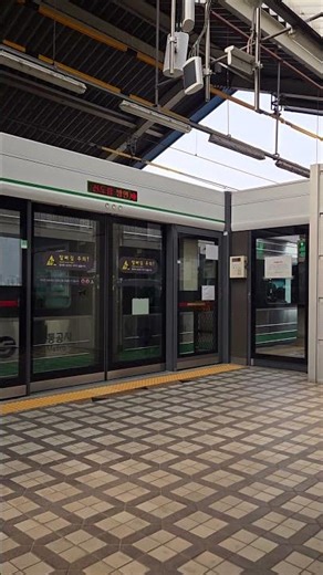 260305 #서울지하철2호선 #대림역 202편성 #S2214 #내선순환 & 207편성 #S2233 #외선순환