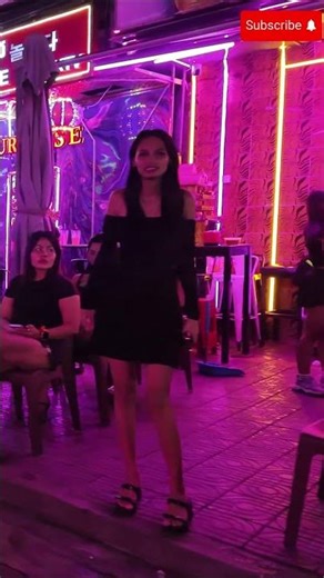 Phnom Penh Nightlife on Street 136 🇰🇭 #travel #viralvideo #trending