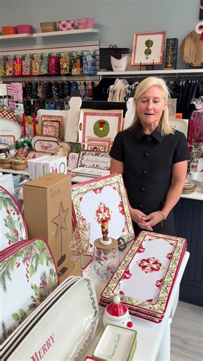 Everything is Rosey on Instagram: "It’s DECEMBER FIRST🎄‼️ Everyone at Rosey’s is ready to help you find (and wrap) the perfect gift for everyone on your list🎁🎁🎁"