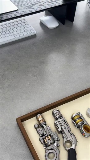 𝗧𝗲𝗰𝗵𝗻𝗼𝗹𝗼𝗴𝘆 | 𝗜𝗻𝗻𝗼𝘃𝗮𝘁𝗶𝗼𝗻| 𝗚𝗮𝗱𝗴𝗲𝘁𝘀 on Instagram: "These Fidget toys are small, handheld gadgets designed to help people focus, relieve stress, and keep their hands busy. #coolgadgets #gadgets"