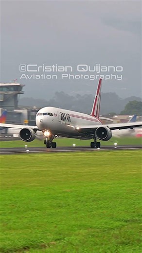 Barriendo la pista - 767 de ABX 💪 #boeing #aviation
