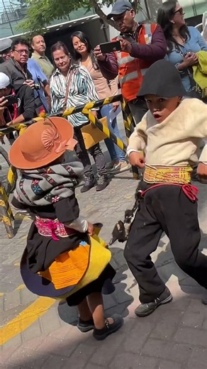 Nuestras cosmtumbres #danza #huaylash #huaylas_perú🇵🇪 #huancayo_perú #huancayo #danzasperuanas