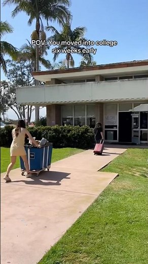Early move-in day for summer sessions freshmen at UCSB. #CollegeLife #CollegeStudent