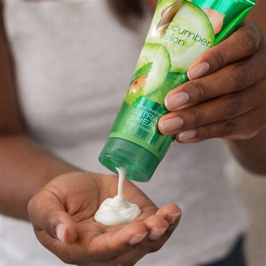 Watch Cucumber Melon Body Cream Unboxing & Texture Demo on Amazon Live