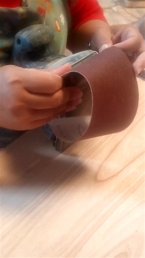 How to install the sandpaper is easy and fast #woodworking #carpentry #tips #tools #shorts