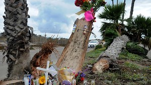 Family grieves after crash in Oxnard kills three