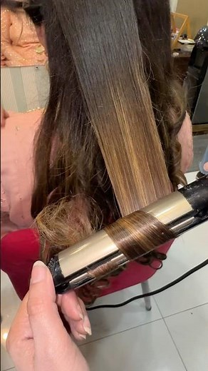 Easy way to curl your hair with straightener #curlyhair #straightener #shorts