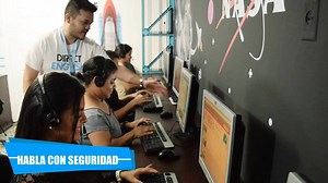 1.7K views · 30 reactions | Si tu objetivo es aprender inglés para ser un MEJOR PROFESIONAL y obtener las mejores oportunidades laborales, tienes que ver este vídeo :D y así conocerás porque somos tu mejor opción :) :) :) Matrícula + Libros versión digital Gratis | Direct English | Facebook