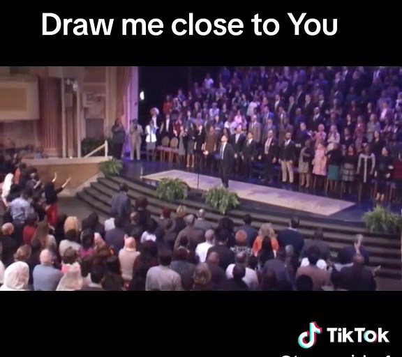 Brooklyn Tabernacle Choir: Draw Me Close to You