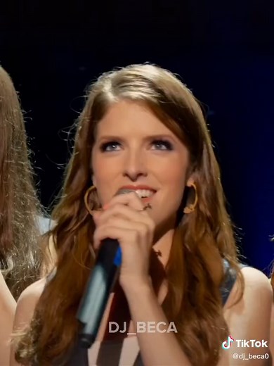 Flashlight | The Bellas full performance #pitchperfect2 #pitchperfectmovie #thebellas #thebardenbellas #worldchampionship #universalpicturesde #universalstudios #netflix #jessiej #MakeNightsEpic