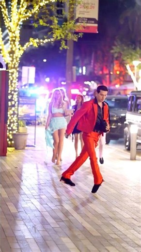 Who did the moonwalk better? #moonwalk #moondance #dance #freestyle