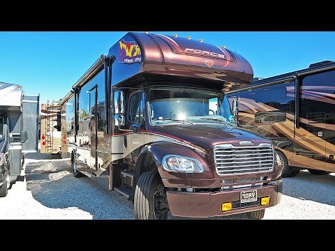 Dynamax Force HD Super C RV Walk-Through | Class C Motorhome Freightliner RV