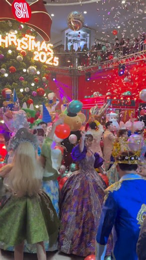 The Grand Magical Christmas Parade is back—and we’ve officially wrapped up our first dazzling run here at SM City Bacoor! See you tomorrow for the next run at SM City Dasmariñas 💙 #christmasparade #EverythingsHereAtSM #trendingvideo #viralpost2025 | Mikaela Diva