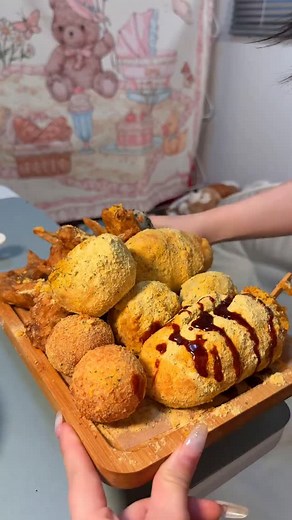 97K views · 198 reactions | This cheese fries is delicious! #mukbang #food #eating #eatingsounds #delicious #satisfying #중국먹방 #goodeveningwhatsappstatus #고기먹방 | Mukbang Asmr | Facebook