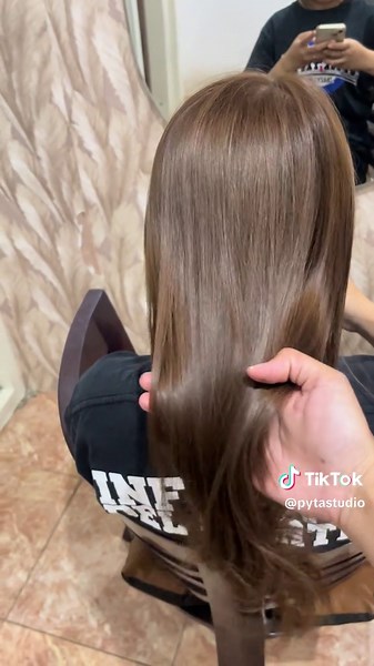 Cool Brown Tanpa Bleaching: Warna Rambut Ash Brown di Salon Malang