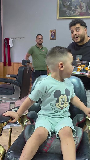#zohan_barbershop #zohan_kids_barber #ajándék #játék #fyp #budapest #اطفال