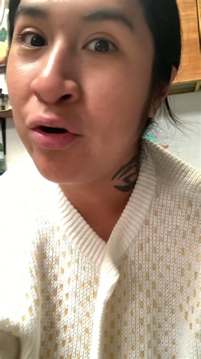 Tomando cafe tarde ⏰ ☕️ | Castillo Den