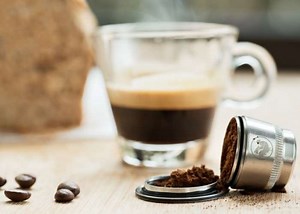 Refillable Coffee Capsule for Nespresso Coffee Machines (video)