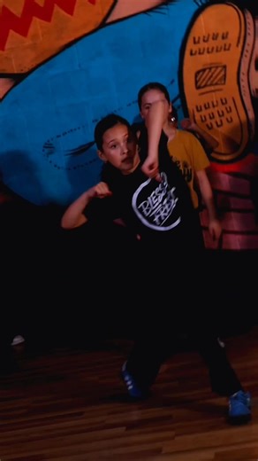 The Studance Lab Dance Studio on Instagram: "Elite Mini/Junior Hip Hop doing their thing across the floor!! 🔥 In this class, your dancer will sharpen their rhythm, precision, and freestyle skills while learning how to own the floor. Hip Hop builds strength, stamina, and creativity, and with hard work it can take dancers to an advanced level. So come through this week to level up! ⬆️ . . #thestudancelab #hiphop #dance #getinthelab #levelup #elite #checkusout"