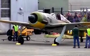 世界唯一能够飞行的原装Fw190A-5战斗机飞行纪实【1080p】