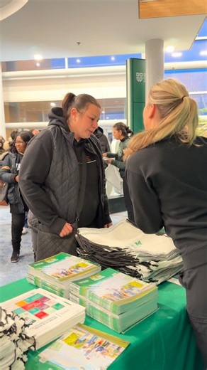 Tonight, we welcomed prospective students and their families to DC’s Program Information Night at our Oshawa campus! We look forward to welcoming guests to our Whitby campus tomorrow for the second night of this event that showcases all that DC has to offer. Visit durhamcollege.ca/pin for more details and to register. #DurhamCollege #FutureFocused #CollegeCampus [Video: A montage of eclipse from DC’s program info night at the Oshawa campus. Footage includes DC, representatives and faculty chatti