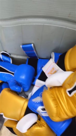 Boxiful Suppliers on Instagram: "New Customised Sparring Boxing Gloves For Fighter🥊 Customize It According to Your liking 👍🏻 Manufacturer & Exporter of: ✔️ All boxing equipments ✔️ 100% guarranted material ✔️ 100% original quality ✔️ Available in best range of price ➡️ Fast & worldwide 🌍 shipping ✈️ ➡️ Low MOQ ( minimum quantity of order) ➡️ Providing samples for quality check 🥊 ➡️ Shipping information required ( DHL, FedEx, UPS, DPD)⚖️💰 📩 Email: boxifulsupply@gmail.com 🔗 Contact us: +92