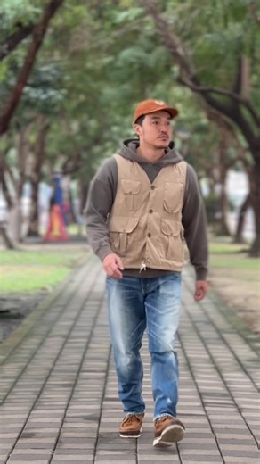 添星 黃 | Cap : visvim excelsior Vest : visvim minto hunting Hoodie : visvim jumbo Pants : visvim journeyman Boots : visvim T.W.O visvim 21SS 的... | Instagram