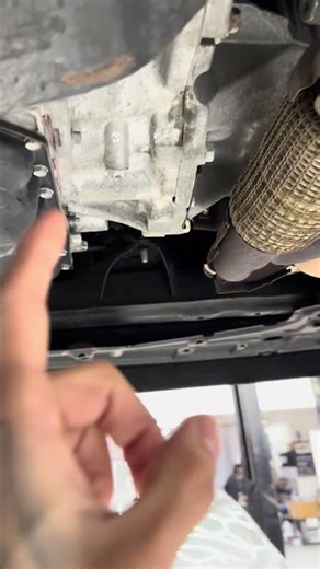 Oxygen Sensor Location On Infiniti 3.5 Engines #infiniti #autorepair #diagnostics #shorts