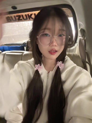 วิดีโอของ คาเรทอยากกินหนมมม (@c.caret) พร้อมเพลง Ma' Mind - Extended - Chris Thrace