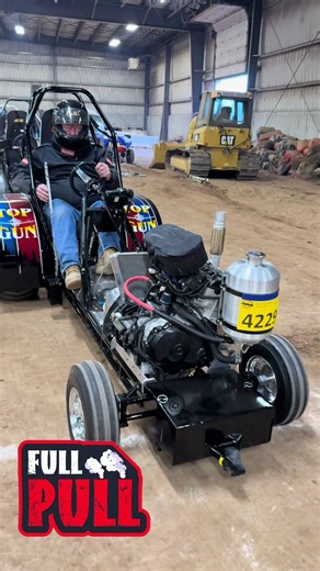 Mini Modified Pulling Tractor Action