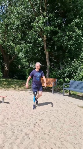 臨床證實：使用 Kenevo 的使用者更為活躍——79% 表示，相較於先前配戴的義肢膝關節，在平坦地面行走時的表現更好或明顯更好。 ➡️了解更多 Learn More: https://bit.ly/kenevo-hk Clinically proven: Users are more active with Kenevo—79% report better or much better performance walking on level ground compared to their previous prosthetic knee. #Kenevo #MPK #Ottobock #WeEmpowerPeople #LowerLimbProsthetics #奧托博克 #義肢 #義肢装具 #prostheticleg #amputeelife #prosthetic #prosthetics | Ottobock