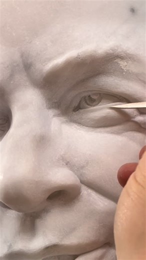 9.7K views · 9.9K reactions | They say the robots are killing handcraft. Richard Feynman sculpture digitally designed by Daniel Williams, who is also finishing the eyes here. | Monumental Labs | Facebook