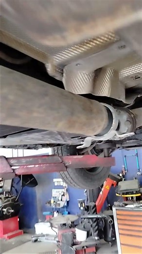VW T5 4Motion Noise! LISTEN CLOSE… ⚠️#shorts #vwt5 #4motion #carnoise #mechanic