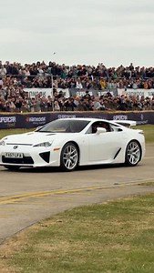 10 cylinder showdown. Which sounded better? @supercarfest #Lexus #LFA #Porsche #CarreraGT #PistonHeads | PistonHeads