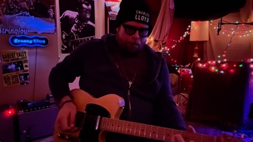 JD Simo on Instagram: "Greasy Time #25 Springsteen Premiere, Producing, Fall Duo Tour, and some nacho love in 5/4! Just me in a moment of reprieve damn grateful and inspired! In addition, tune in LIVE Friday at 1pm cst for a full Greasy Time Livestream at 2gthr.co @2gthrofficial Lots of love folks JD Tour Dates and Tix at simo.fm @nachoguitars @headstrong_amps #delivermefromnowhere #moviepremiere #muse"