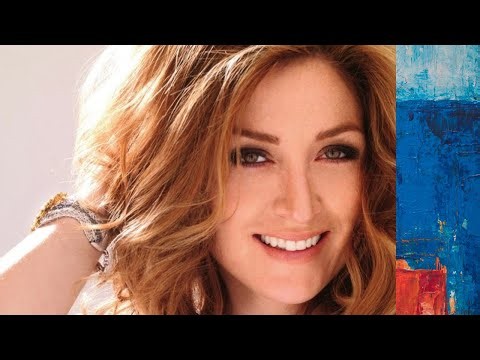 13 Sexy Photos of Sasha Alexander