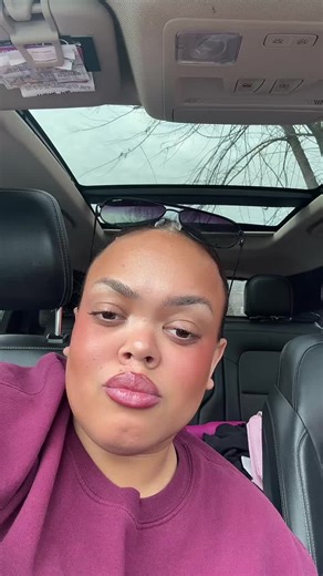 Am I a Little Person? Dating App Musings