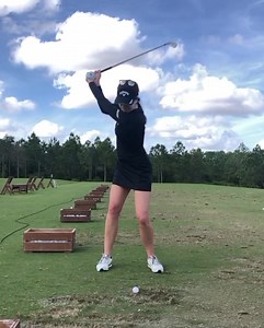 First day back at school 🖤 You guys ready for more golf content again? I’m still gonna be my random self, but get ready for more swings 👌🏻🏌🏽‍♀️#babyswings | Sandra Gal