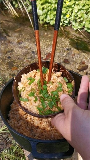 Stop Boiling Rice! Try TOASTING it with Canned Tuna 🔥🐟