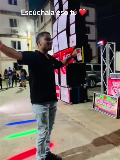 The Gucci display (@the.gucci.rd)’s videos with sonido original - The Gucci display