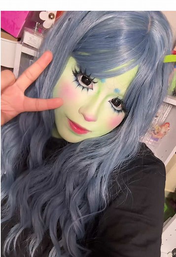 Alien Girl Makeup Tutorial for Halloween