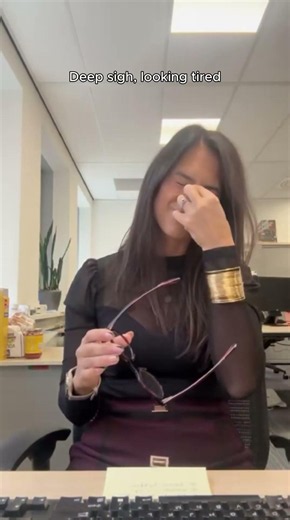 How to look busy at work?” Part 2 is here! 👀 Yes, it’s still just a trend but we had too many id...