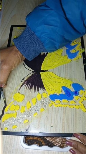 cute butterfly on glass artwork 😍😱 #shorts