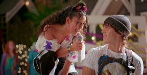 Kenny Ortega sul futuro di Julie and the Phantoms: "Al momento non ci sono piani, ma mai dire mai."