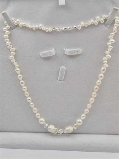 The Classical Full String Pearl Necklace