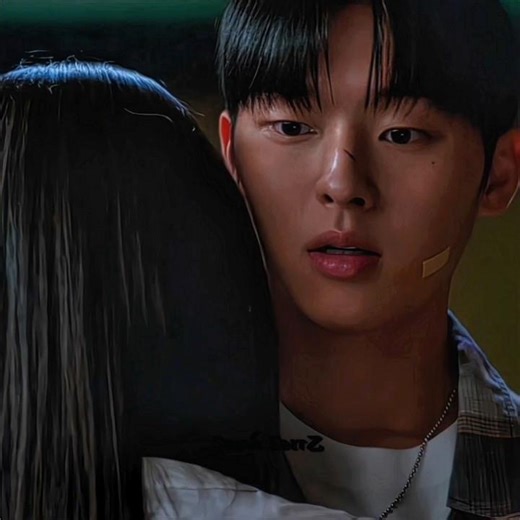 Suho Confess Love by Sign Language 🫂 | 🎥 Twinkling Watermelon | #twinklingwatermelon #weakhero #suho