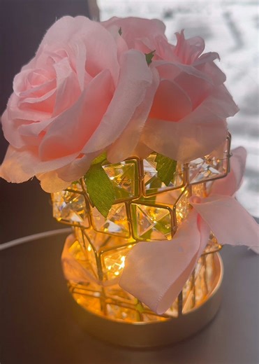 This is stunning 😍 #tiktokshopmademebuyit #ornaments #decor #lamps #flowers