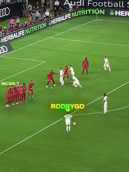 When Rodrygo Silenced Bayern's Defender 🤫💀