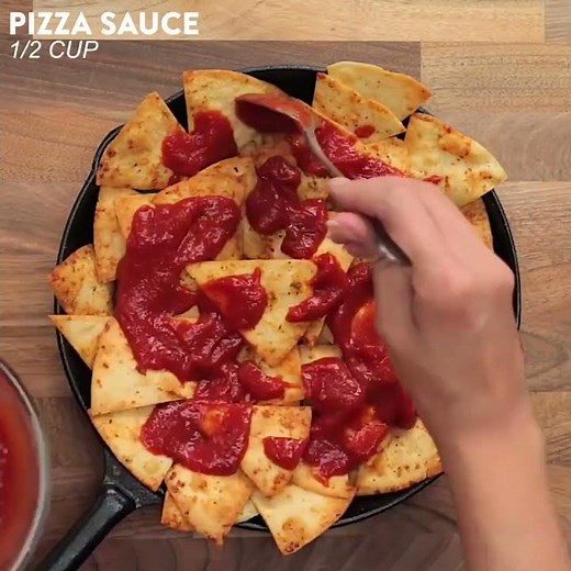Homemade Pizza Nachos #pizza #nachos #cheatmeal